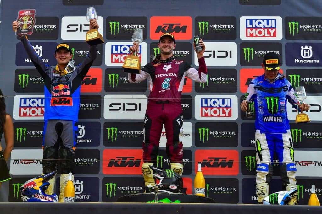 Il podio assoluto di Montevarchi  (© mxgp.com)