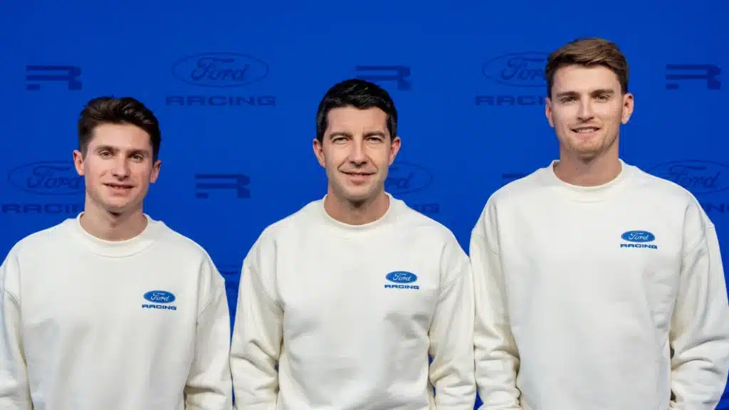 Sebastian Priaulx, Mike « Rocky » Rockenfeller e Logan Sargeant (© Ford Racing)
