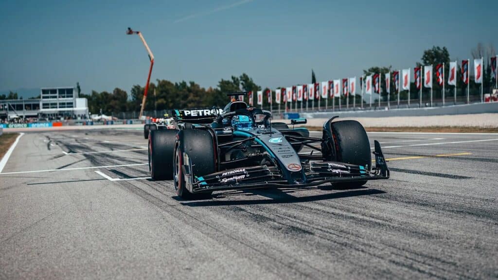 russel barcellona f1 2026