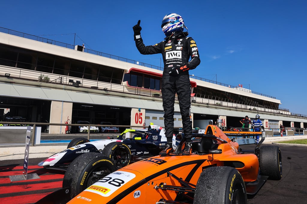 Sebastian Wheldon vincitore di Gara 2 Round Paul Ricard FREC 2026 (© archiviofotografico.acisport.it)