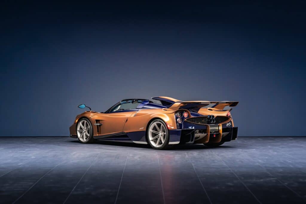 Pagani Huayra 70 Derecho
