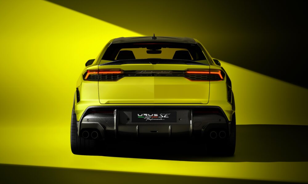 Lamborghini Urus SE Performante
