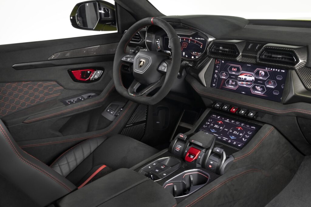 Lamborghini Urus SE Performante interni
