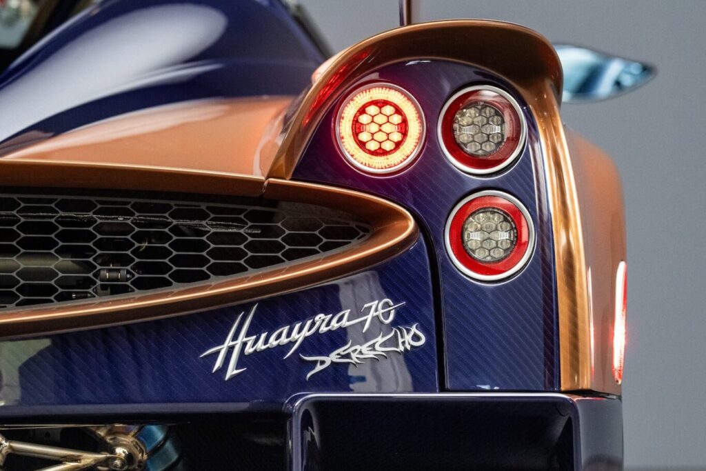 Pagani Huayra 70 Derecho