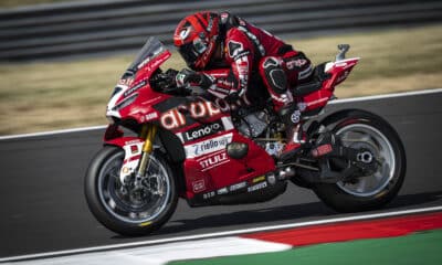 Iker Lecuona durante il Round SBK 2026 di Donington Park (© Ducati Media House)