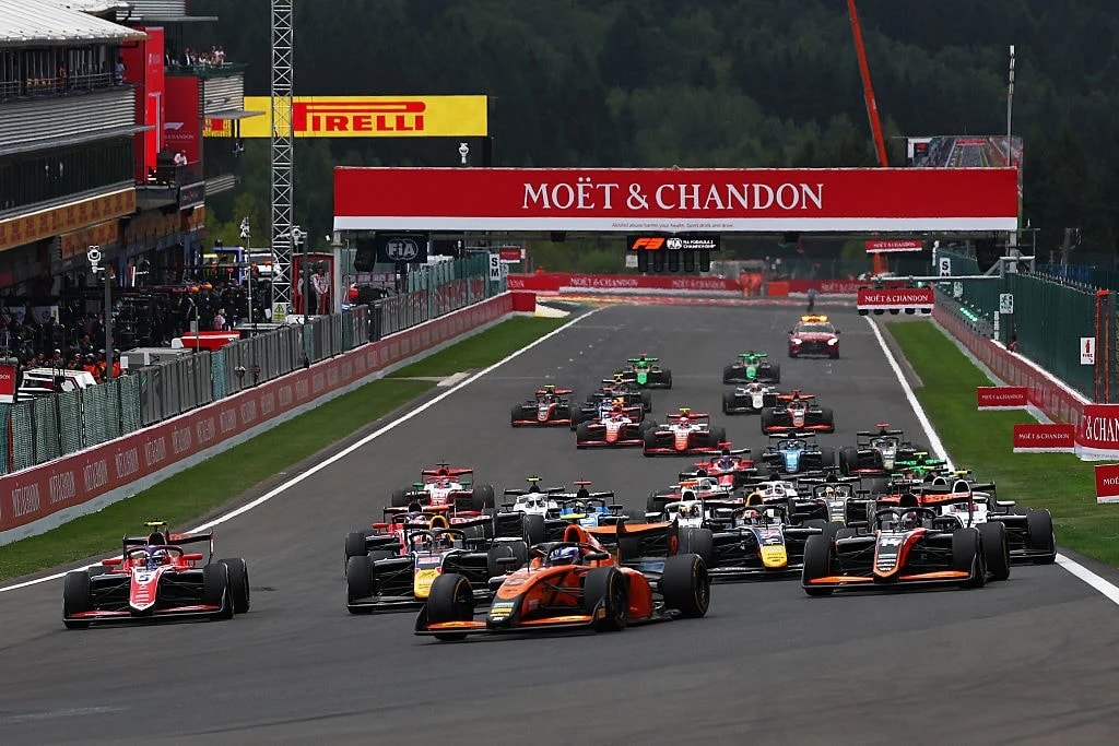 La Formula 3 in azione a Spa nella Feature Race