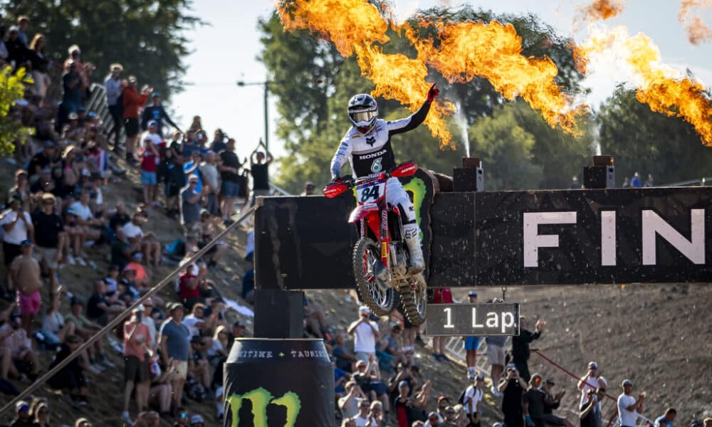 Jeffrey Herling nell'MXGP di Gran Bretagna 2026 (© mxgp.com)