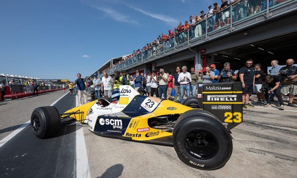 Miguel Anguel Guerra sulla Minardi M189 (© Historic Minardi Day)
