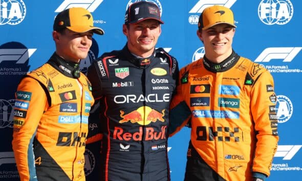 Max Verstappen in mezzo a Lando Norris e Oscar Piastri a Monza nel 2025 (© Red Bull Content Pool)