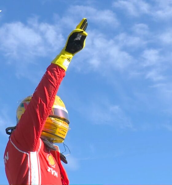 Lewis Hamilton festeggia la pole nelle qualifiche sprint del GP di Gran Bretagna 2026 (© x.com F1)