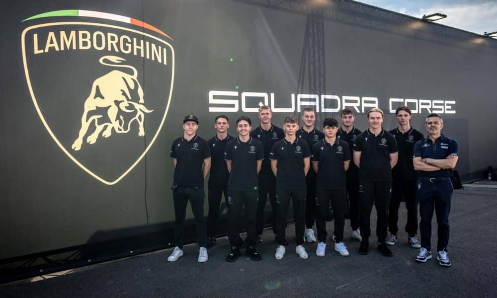 Alcuni piloti dei Lamborghini Young Driver Programs 2026 (© Lamborghini)