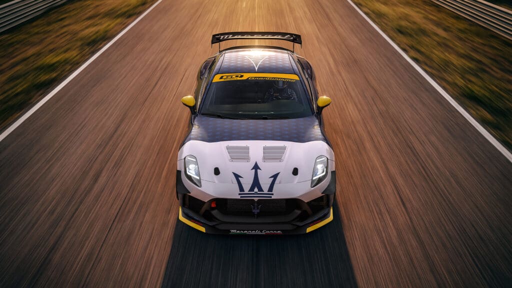 La Maserati Project GT4 vista da davanti (© Media Stellantis)