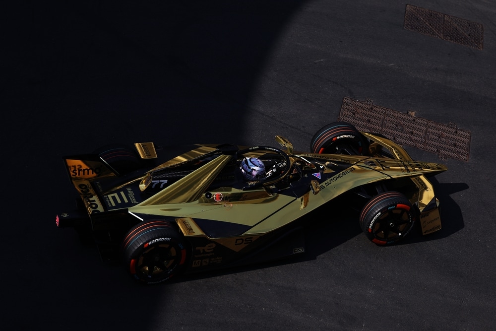 Taylor Barnard durante l'E-Prix a Londra (© FIA Formula E/Alastair Staley/LAT Images)