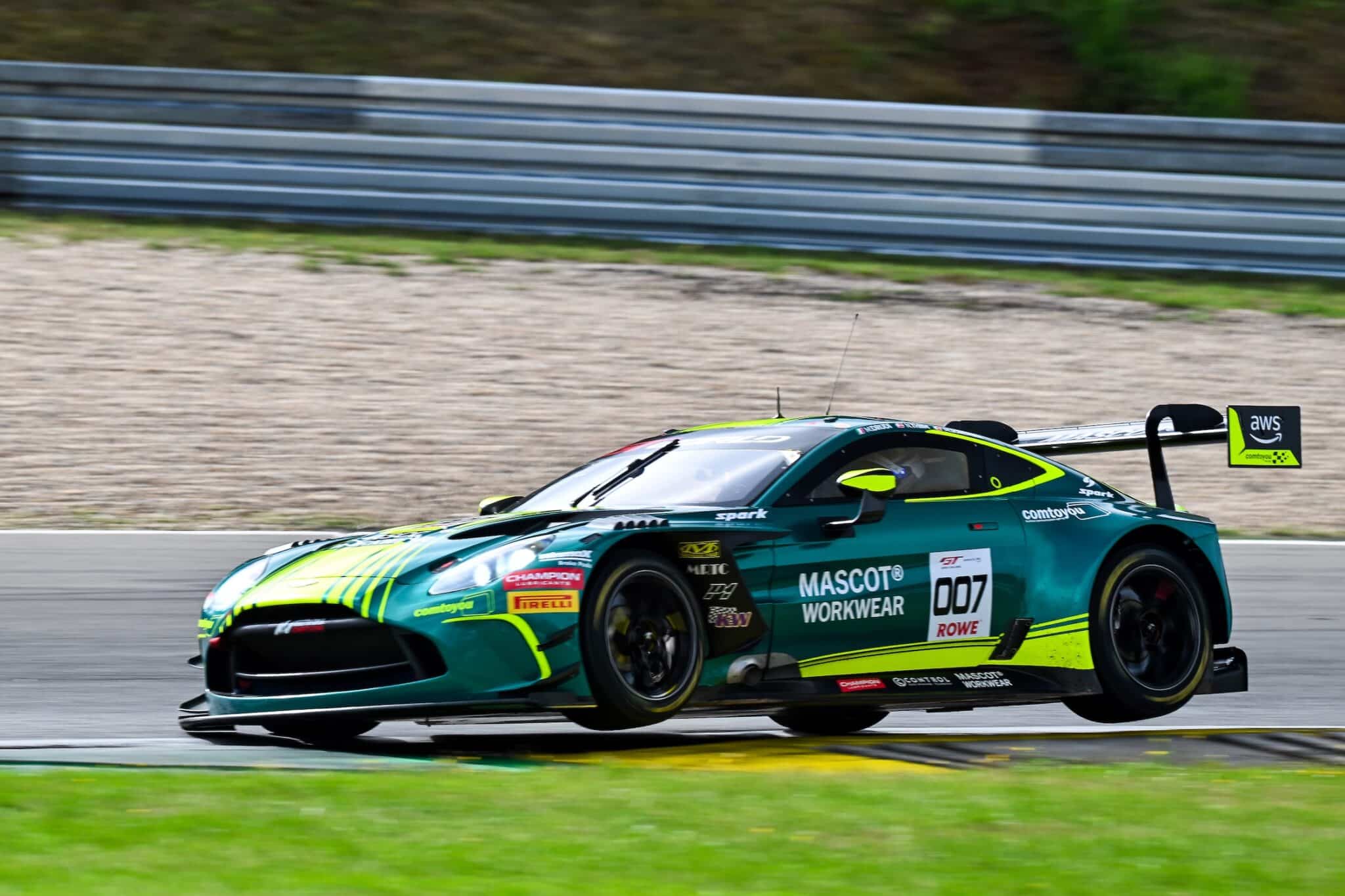 La #007 Aston Martin Comtoyou al Nurburgring (© SRO/JEP)