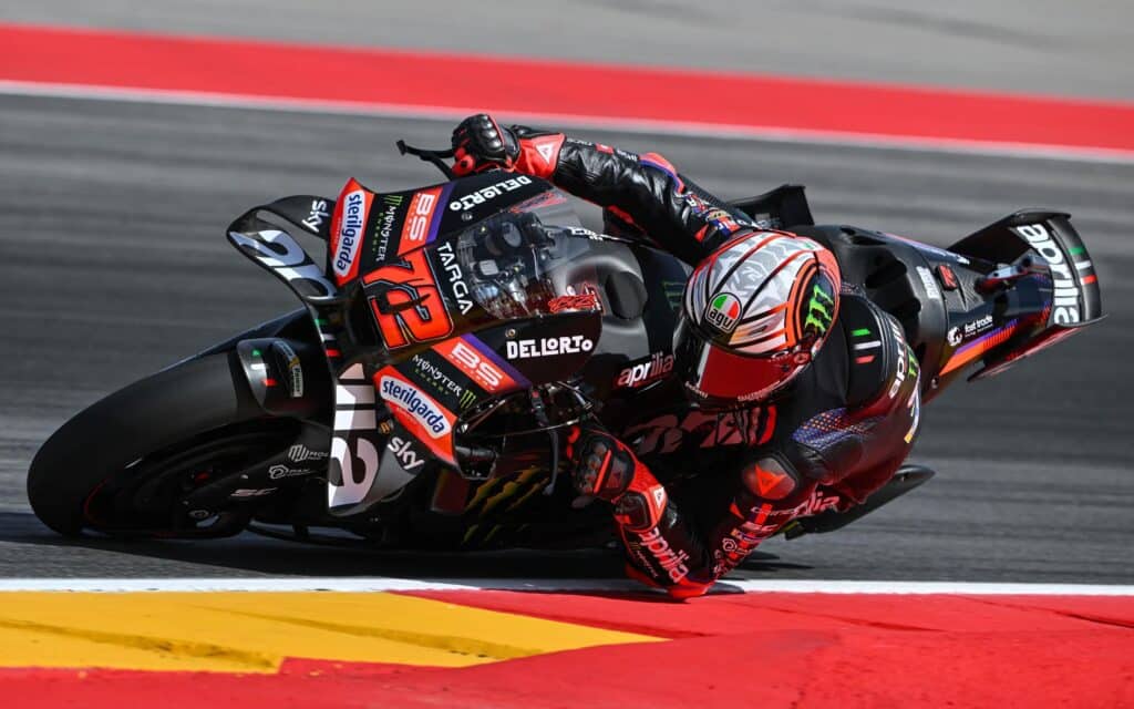 Marco Bezzecchi in pista ad Aragon (© motogp.com)