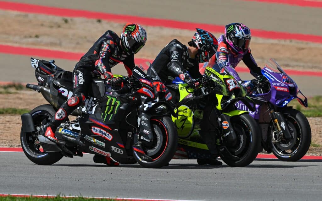 Bezzecchi, Savadori e Miller sul circuito di Aragon (© motogp.com)