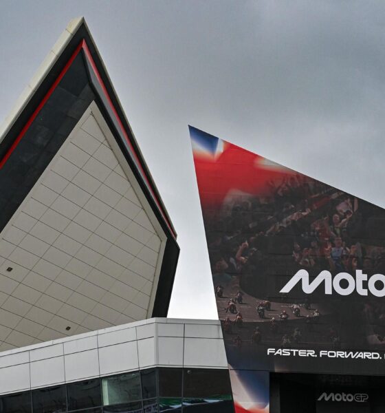 La struttura box di Silverstone (© motogp.com)