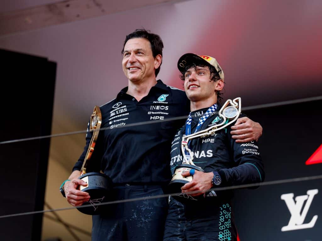 Toto Wolff con Kimi Antonelli sul podio di Monaco (© Mercedes Media Centre)