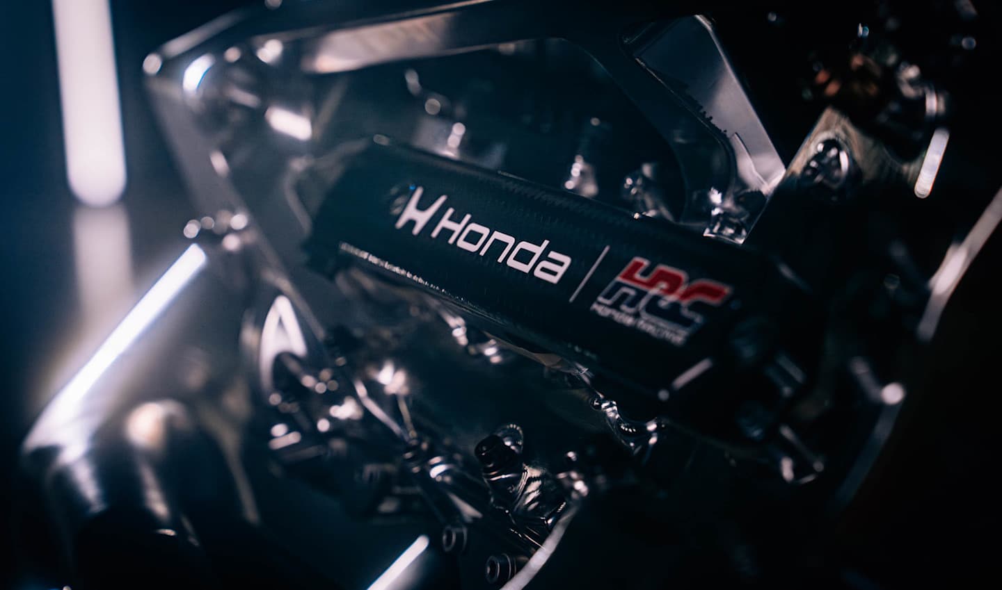 aston martin honda motore