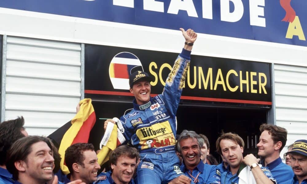 I festeggiamenti di Michael Schumacher ad Adelaide '94 (© Netflix)