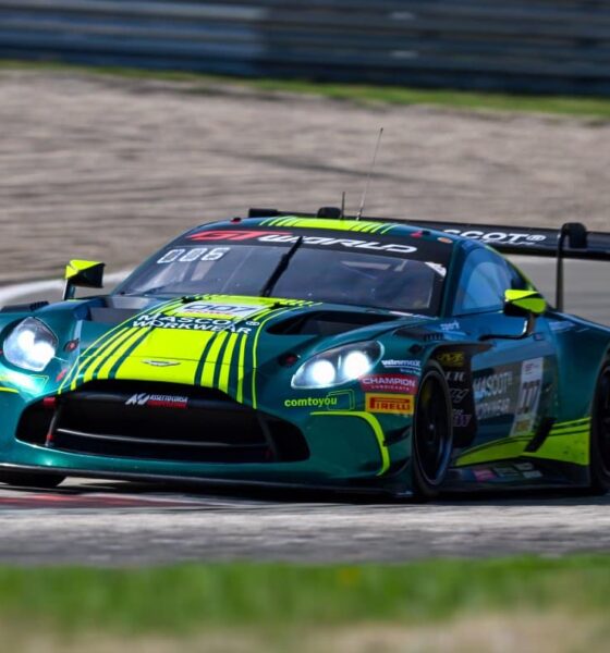 La #007 Aston Martin Comtoyou al Nurburgring