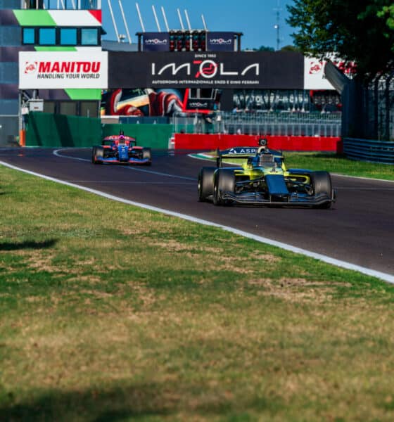 Le EAV-26 dell'A2RL sul rettilineo di Imola (© A2RL)