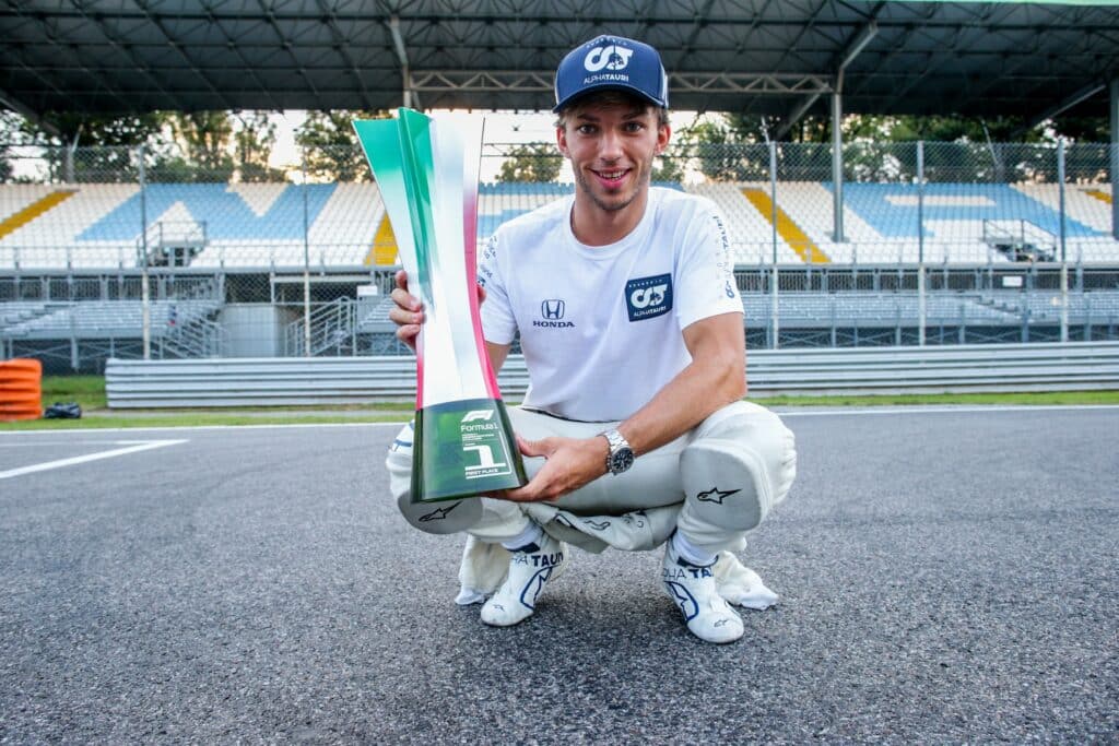 Pierre Gasly a Monza dopo il suo trionfo nel 2020
