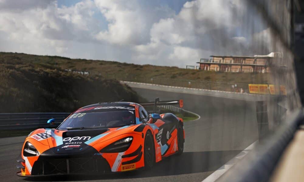 La McLaren #58 di Garage 59