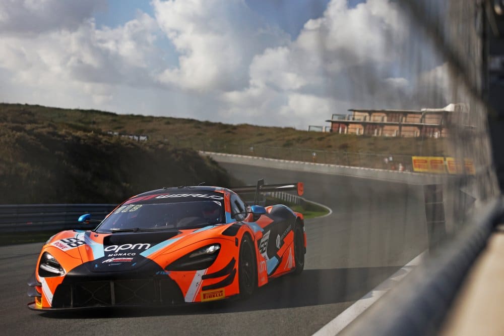 La McLaren #58 di Garage 59