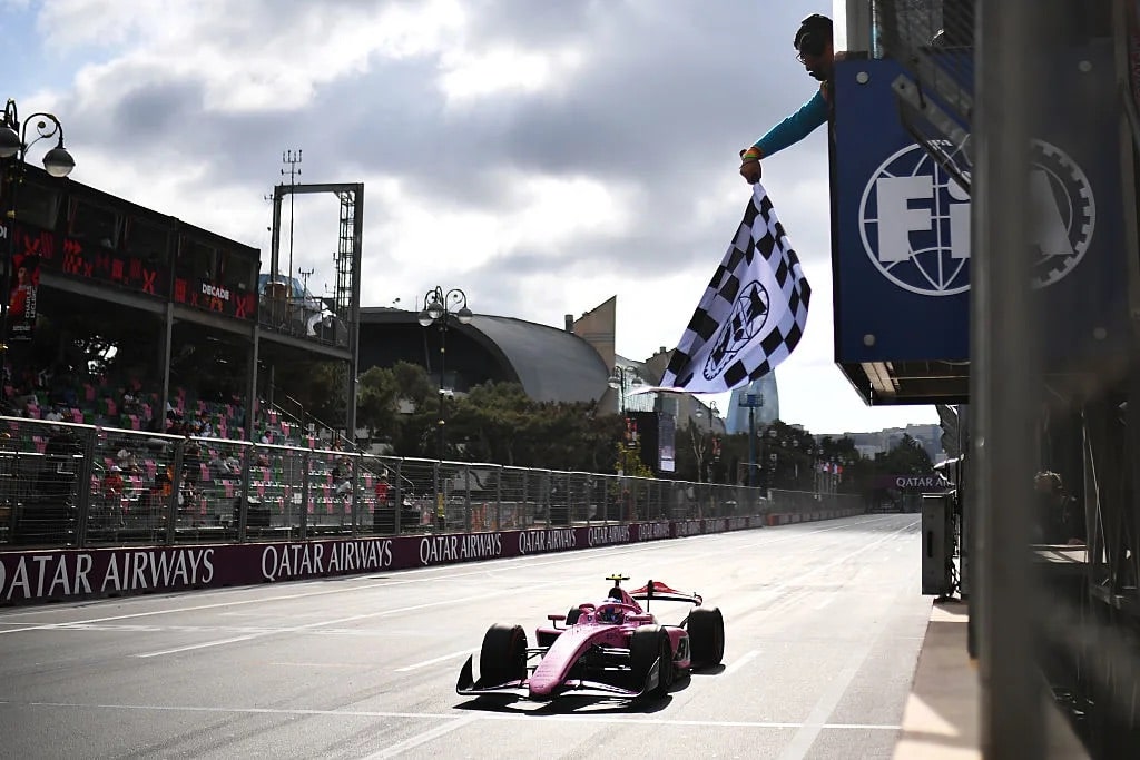 dunne f2 baku