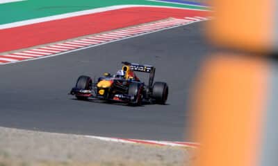 David Coulthard in pista a Kyalami durante un'iniziativa Red Bull nel 2024 (© Red Bull Content Pool)