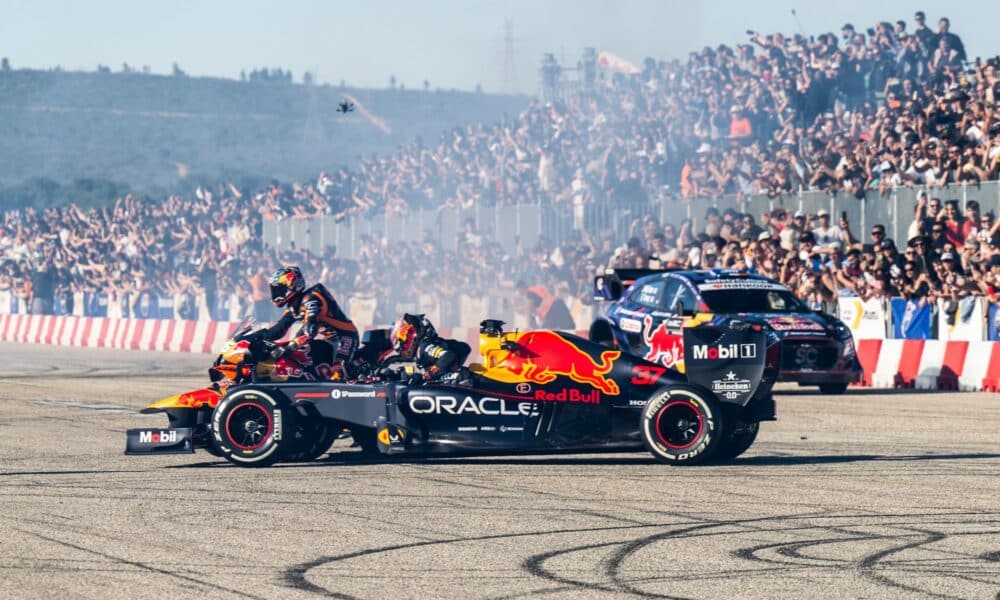 Dani Pedrosa durante un evento Red Bull in Grecia