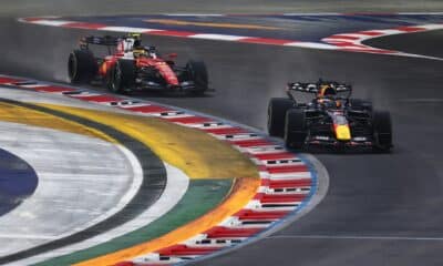 Max Verstappen nella Sprint Race di Singapore (© Red Bull Content Pool)