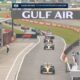 Le vetture in corsia box a Sepang dopo i problemi software durante il GP del Bahrain (© x.com/F1)
