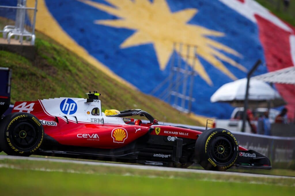 hamilton f1 gp bahrain malesia