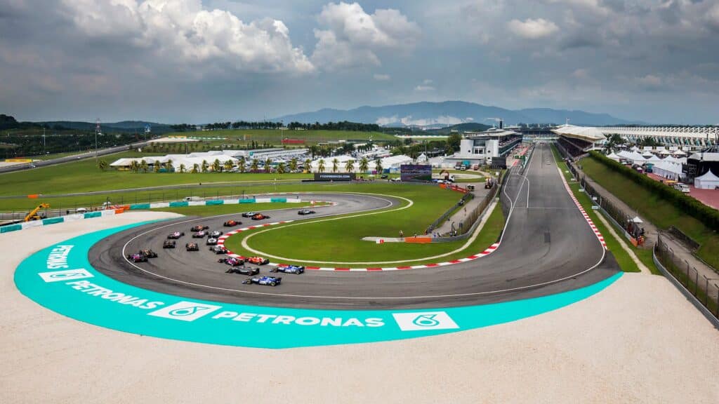 Sepang f1 curva 1