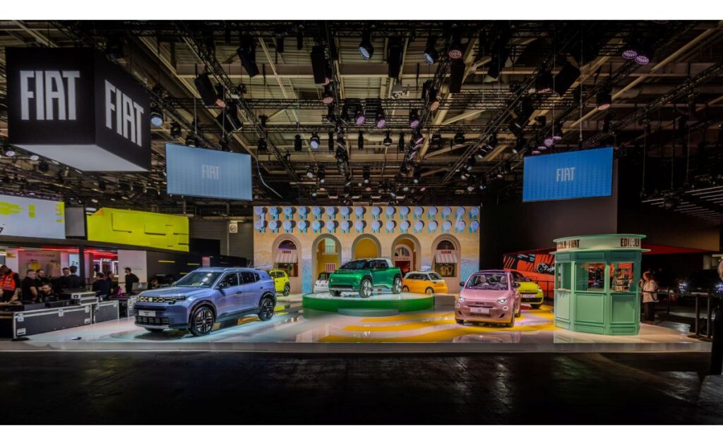 L'esposizione FIAT al Salone di Parigi (© Media Stellantis)
